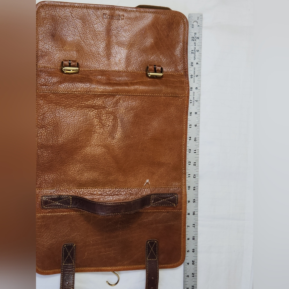 KomalC Elegant Tan Buffalo Leather Travel Dopp Kit Bag Unisex. - Picture 4 of 11